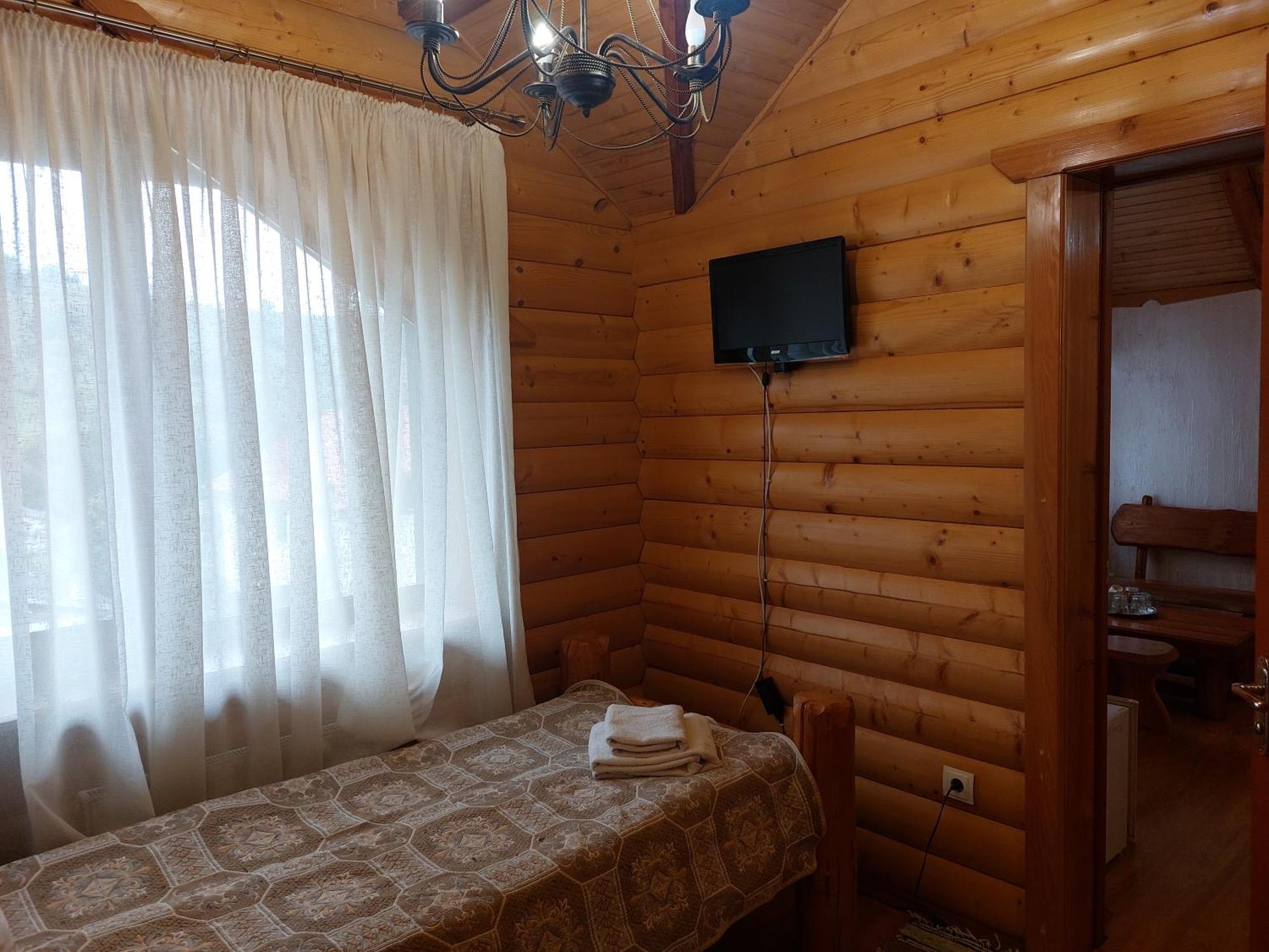 Hotel Pyate Koleso à Lazeshchyna Extérieur photo