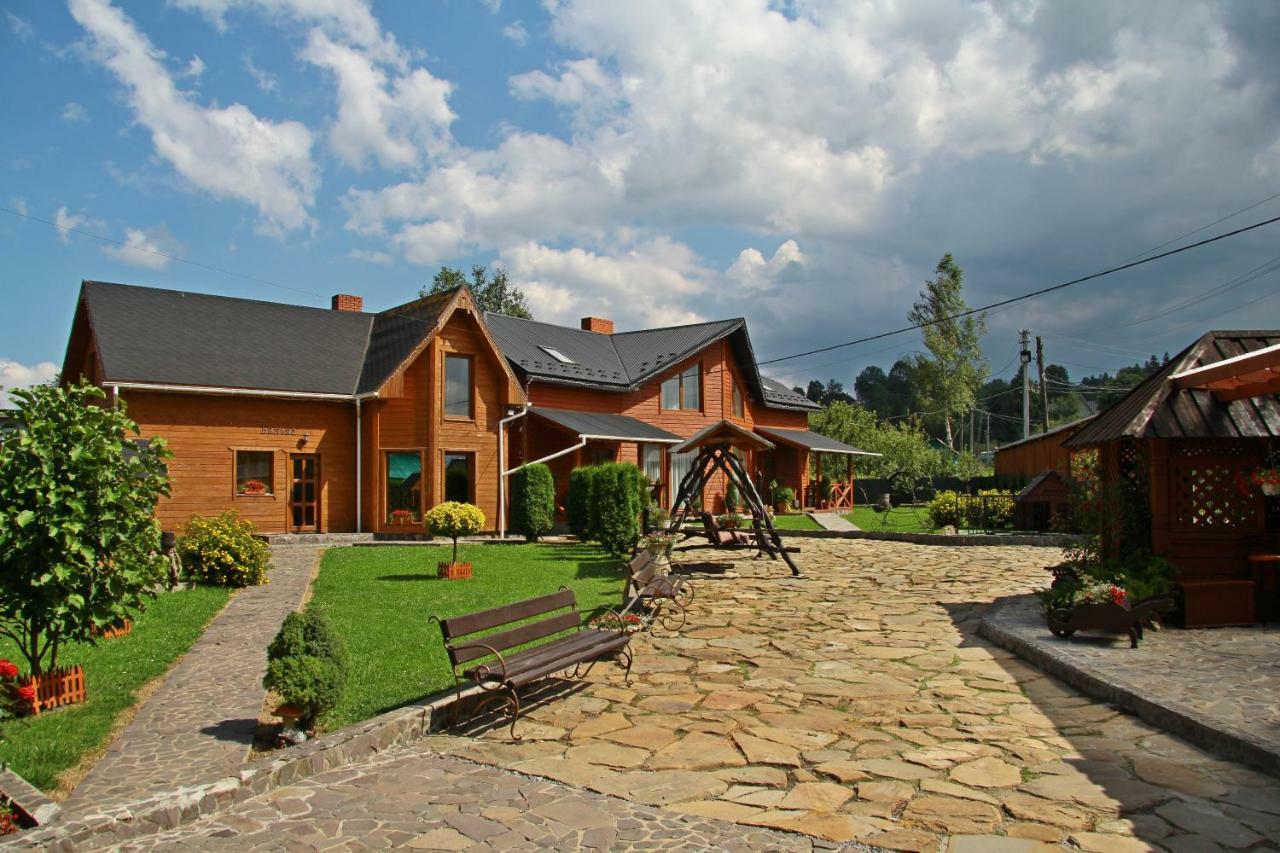 Hotel Pyate Koleso à Lazeshchyna Extérieur photo